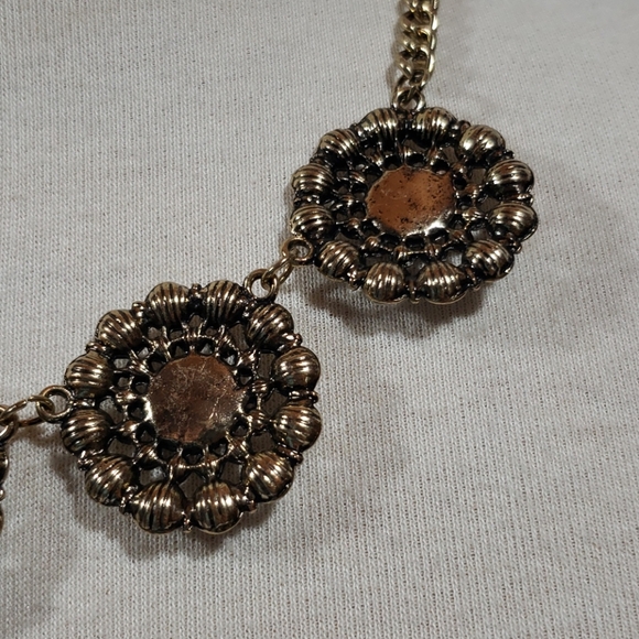 [5/$25] Floral Rhinestone Necklace - Picture 7 of 8